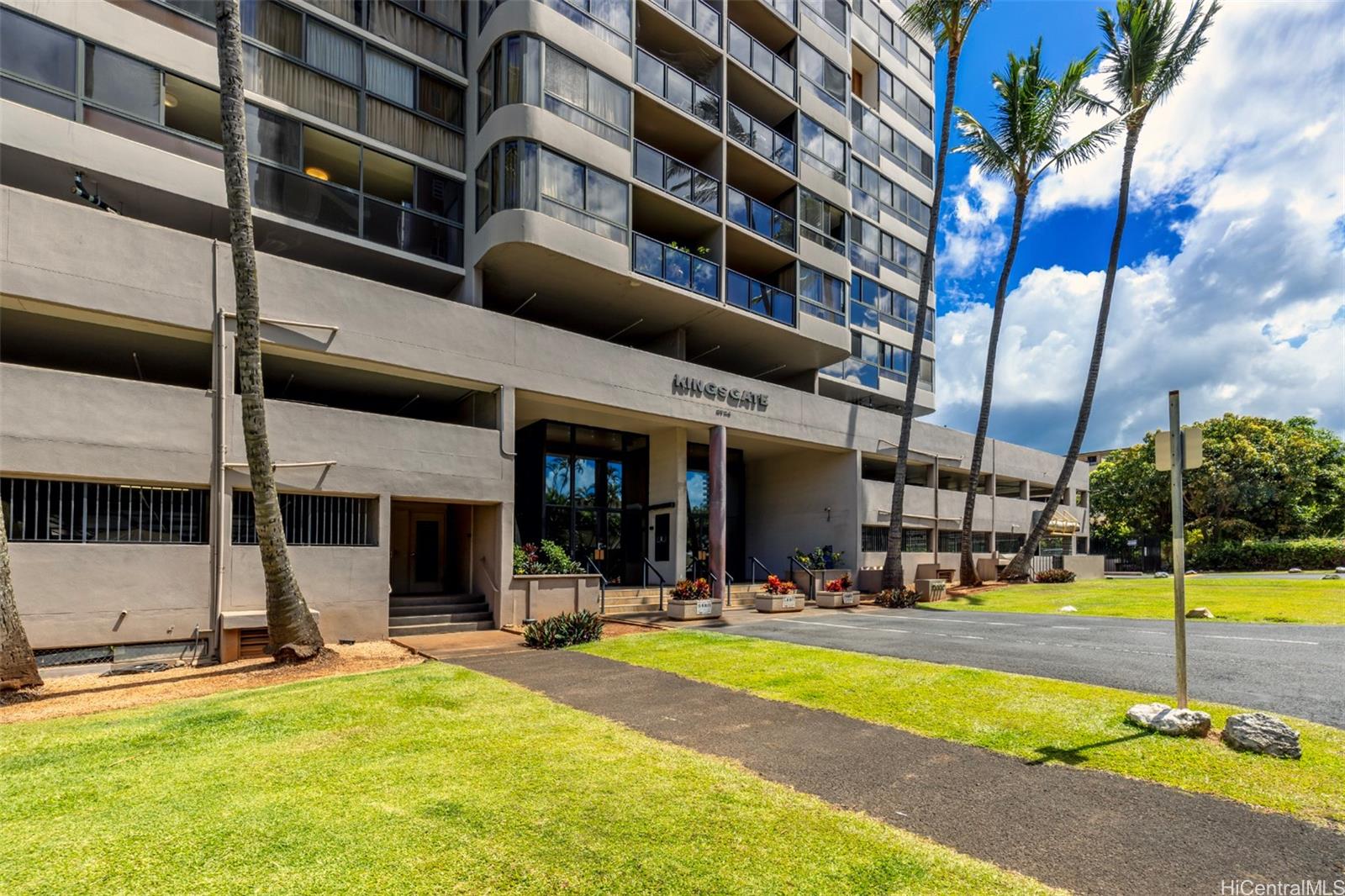 2724 Kahoaloha Ln Honolulu - Rental - photo 20 of 21