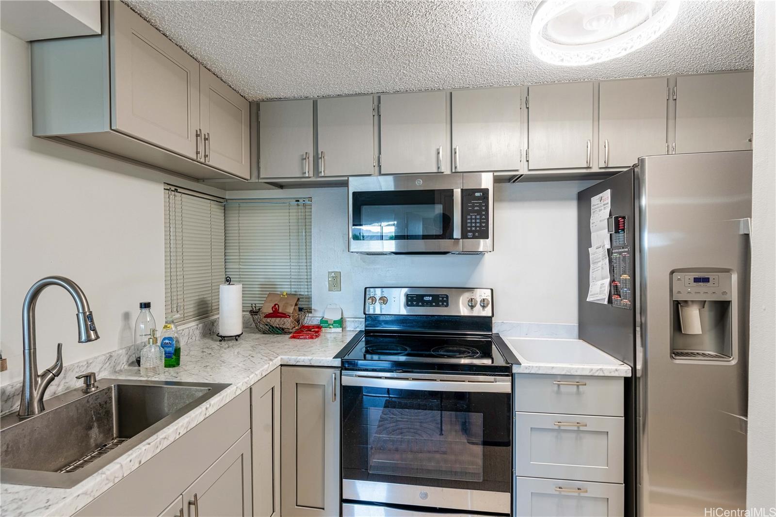 Kings Gate condo # 705, Honolulu, Hawaii - photo 8 of 15