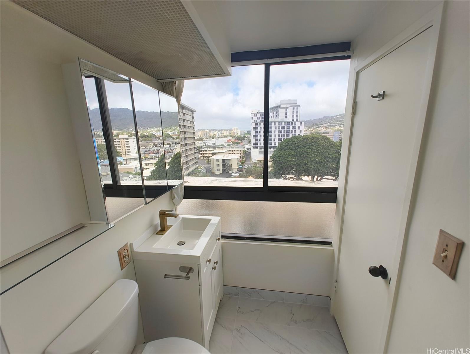 2724 Kahoaloha Lane Honolulu - Rental - photo 11 of 11