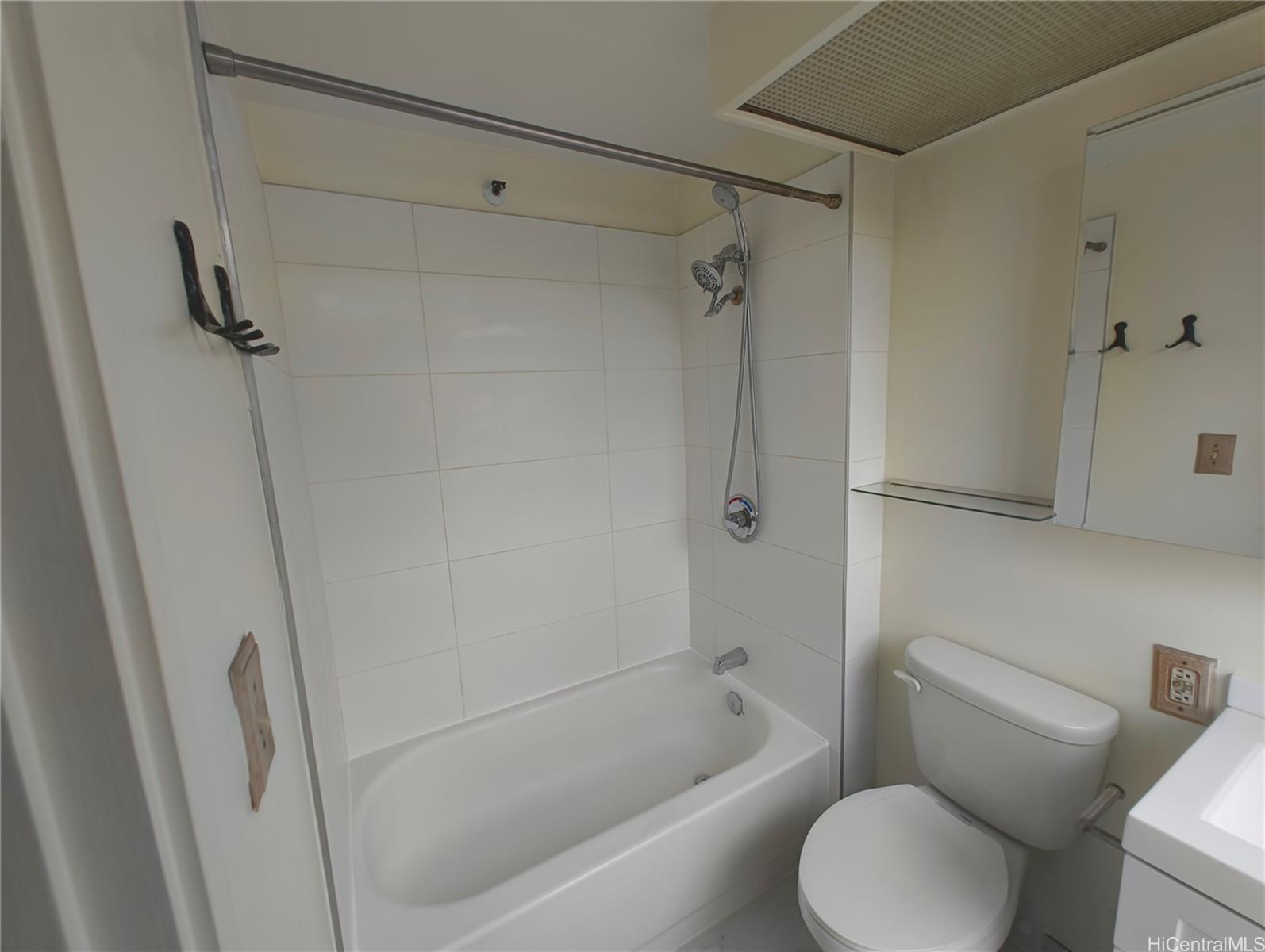 2724 Kahoaloha Lane Honolulu - Rental - photo 10 of 11