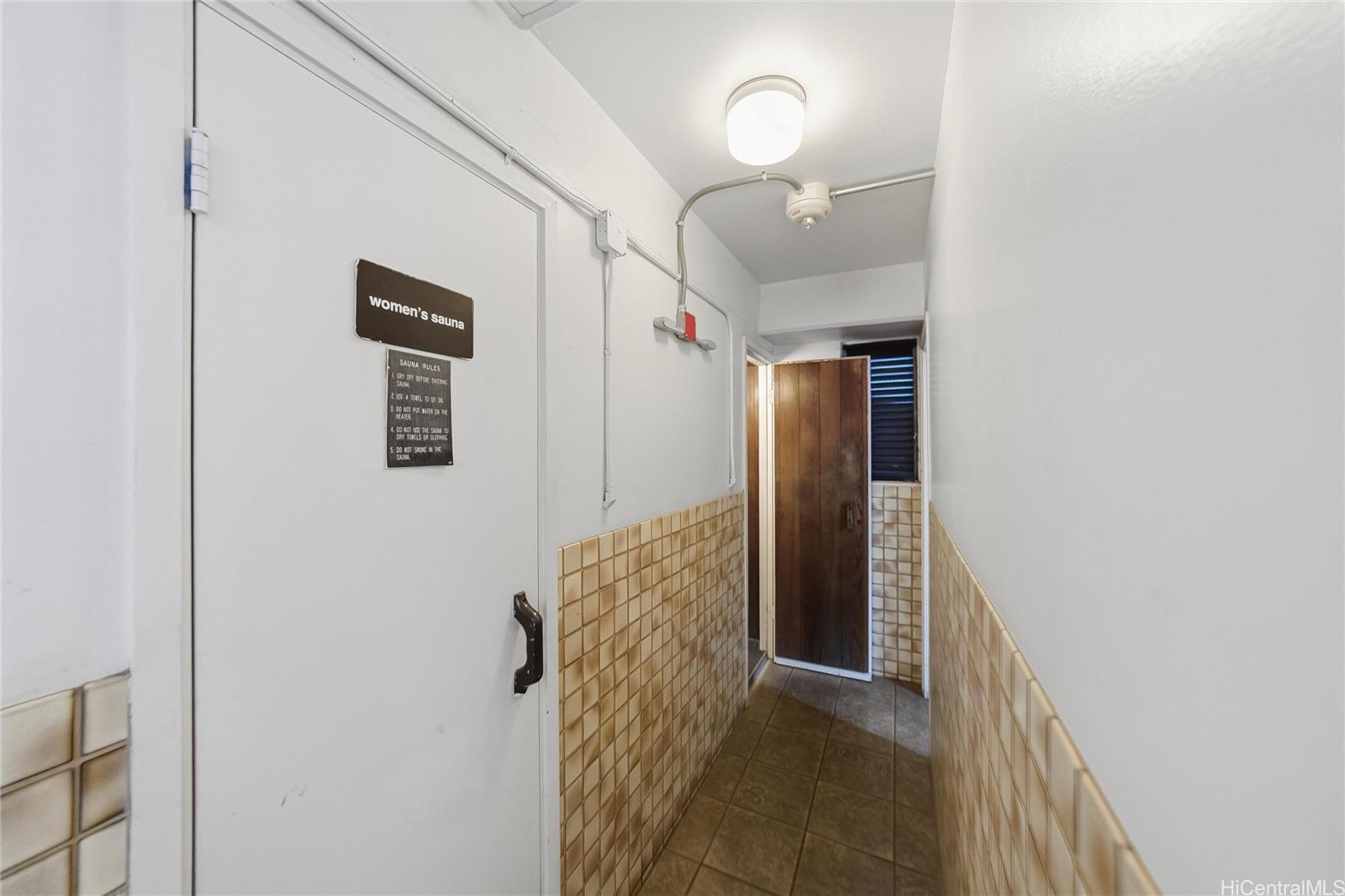 Kings Gate condo # 803, Honolulu, Hawaii - photo 20 of 21