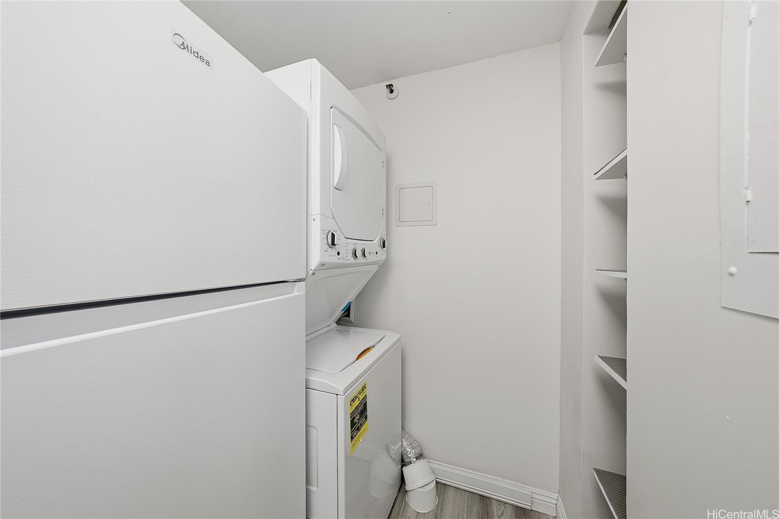 Kings Gate condo # 803, Honolulu, Hawaii - photo 6 of 21