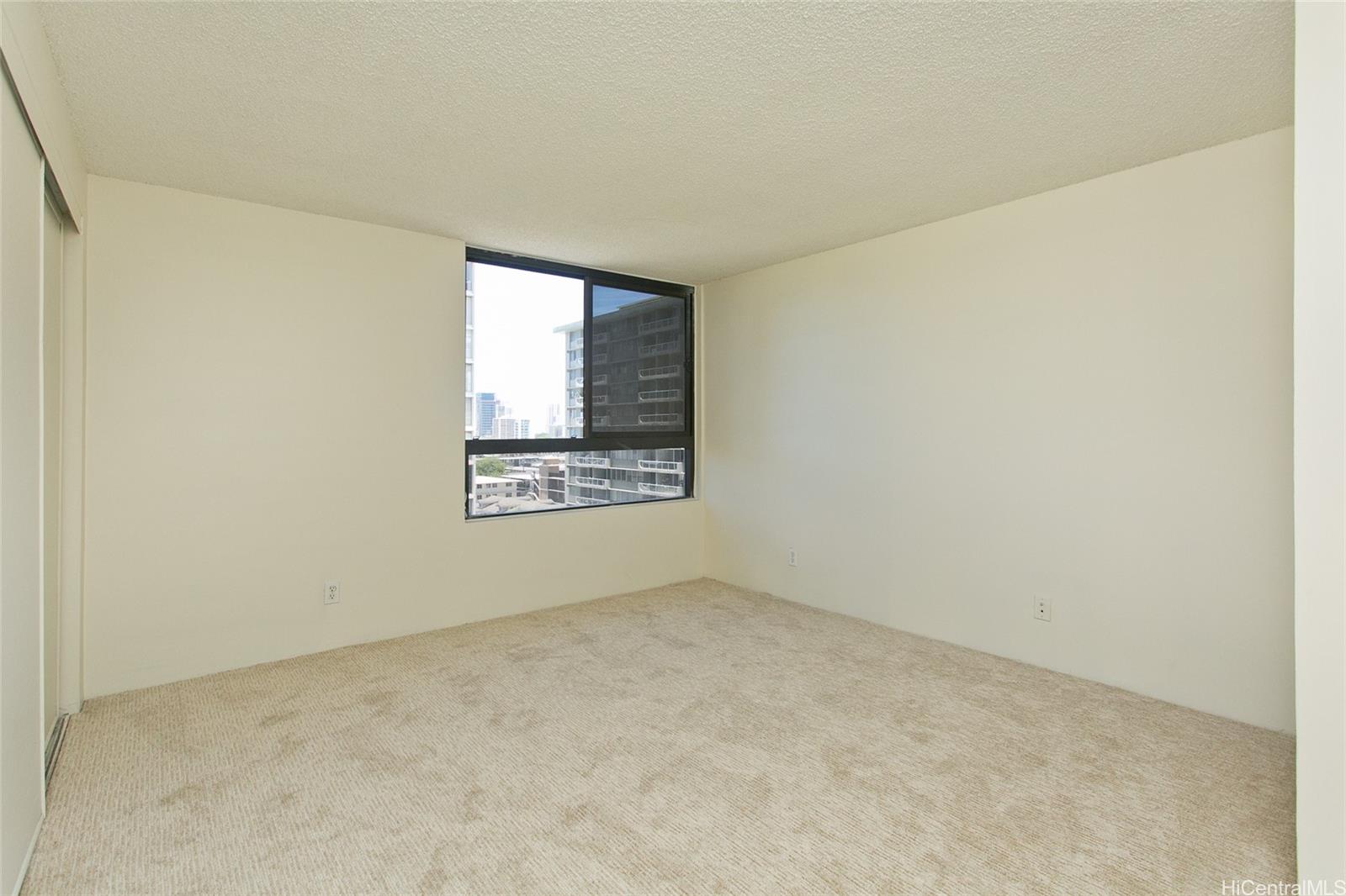 Kings Gate condo # 806, Honolulu, Hawaii - photo 10 of 17