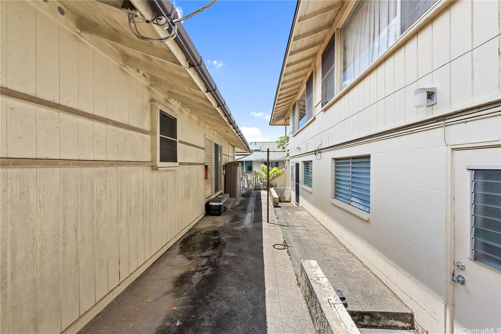 2728 A  Rooke Ave Puunui, Honolulu home - photo 17 of 23