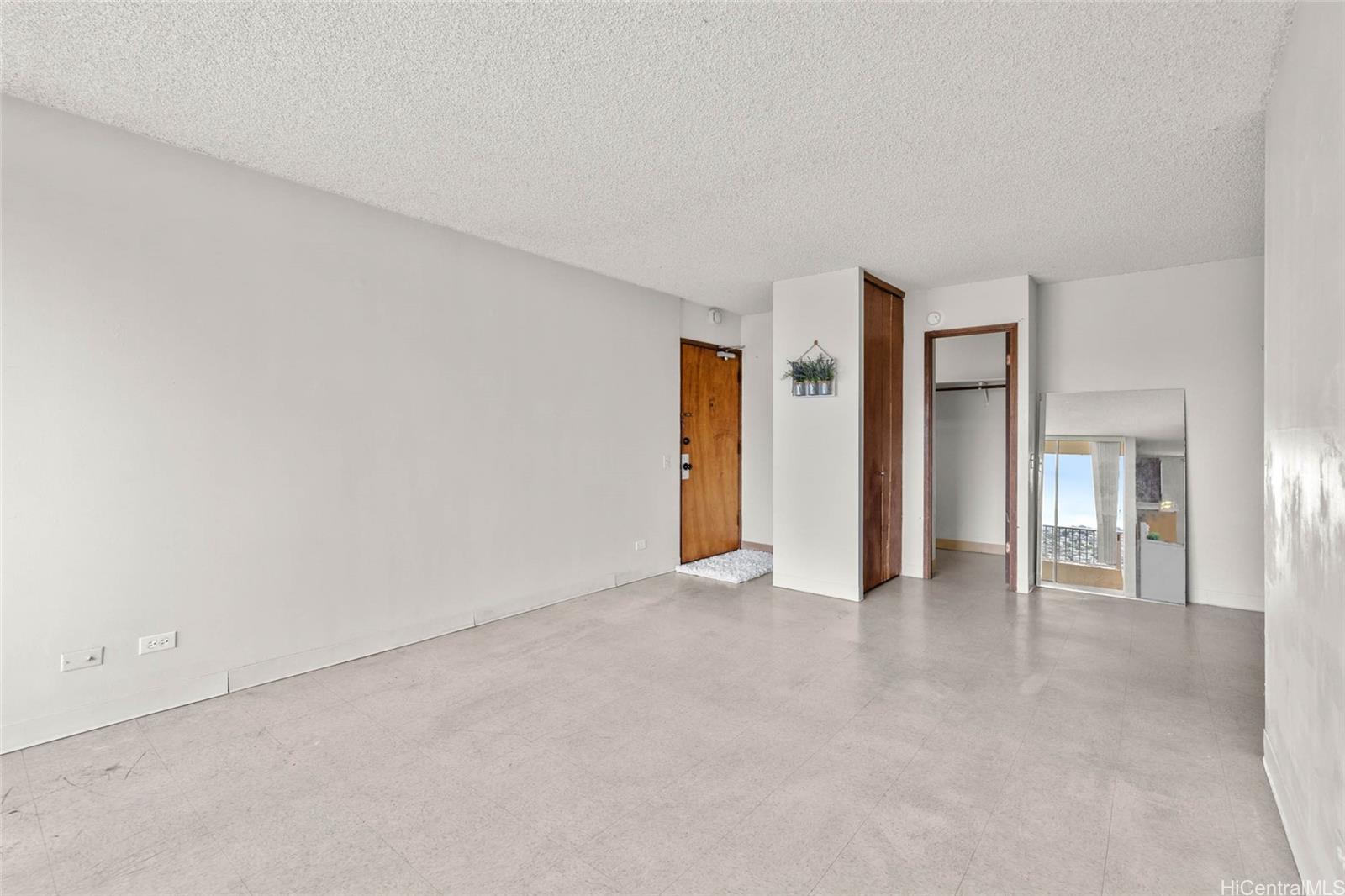 Hale Kulanui condo # 1101, Honolulu, Hawaii - photo 6 of 20