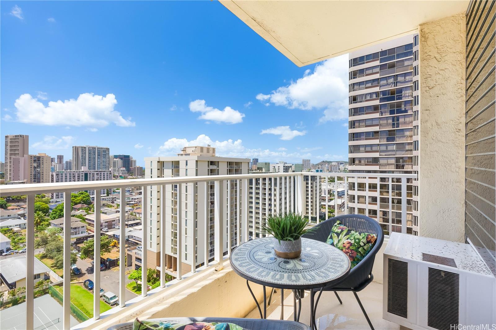 Hale Kulanui condo # 1505, Honolulu, Hawaii - photo 13 of 19