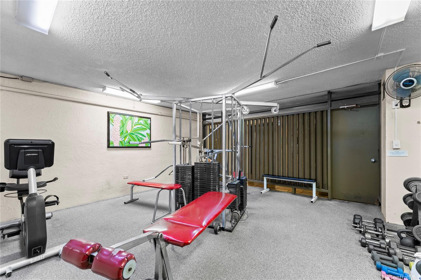 Hale Kulanui condo # 1902, Honolulu, Hawaii - photo 20 of 23