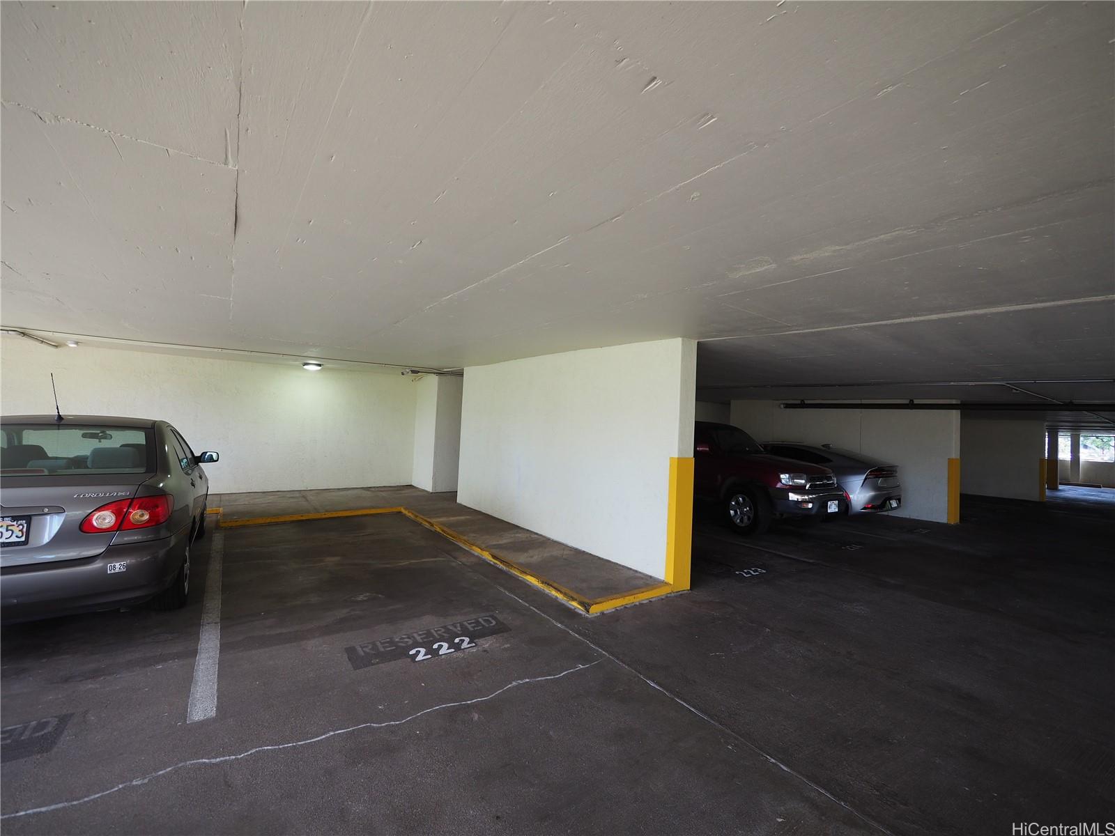 Hale Kulanui condo # 402, Honolulu, Hawaii - photo 12 of 12