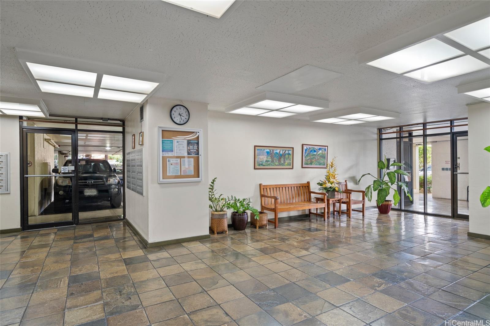 Hale Kulanui condo # 803, Honolulu, Hawaii - photo 20 of 23