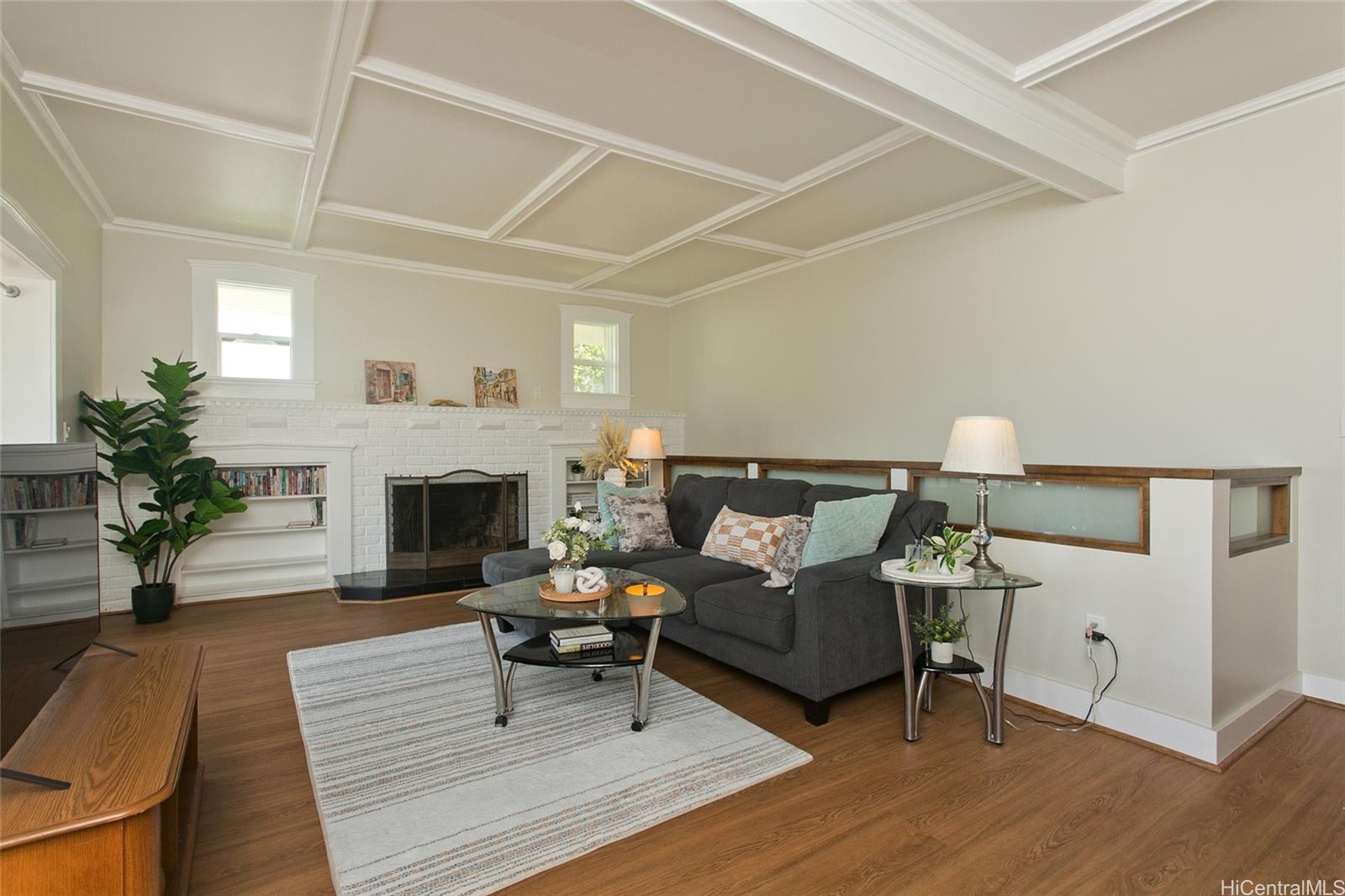 2742  Manoa Road Manoa Area, Honolulu home - photo 2 of 25