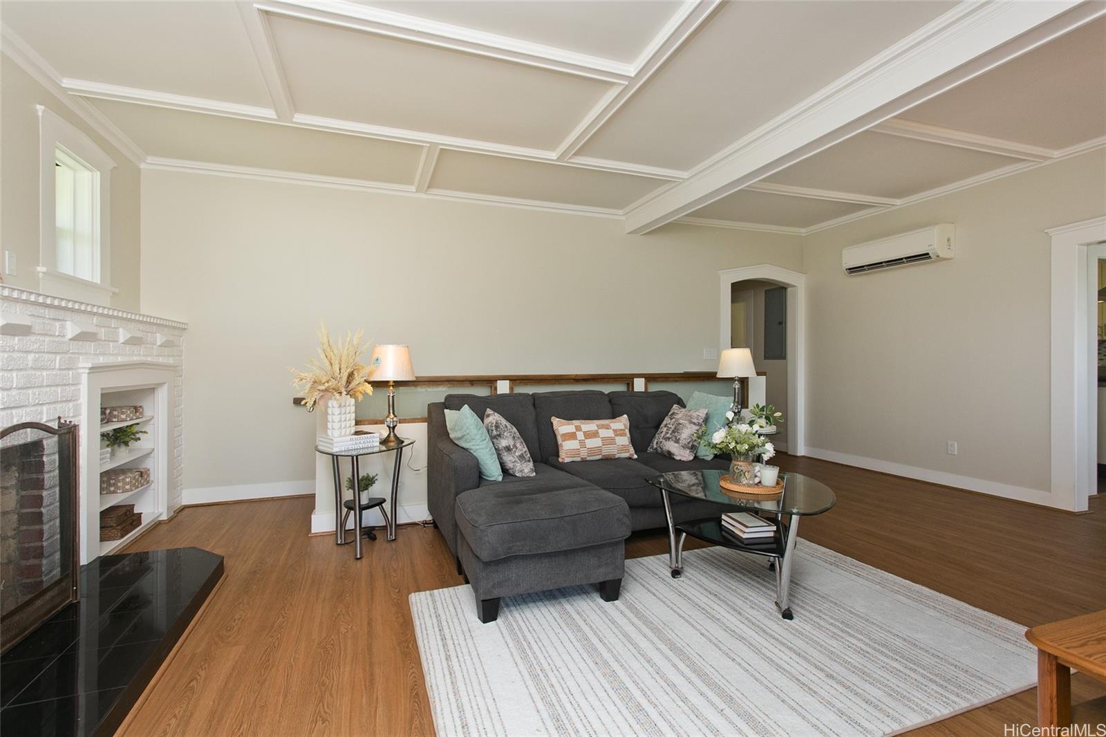 2742  Manoa Road Manoa Area, Honolulu home - photo 3 of 25