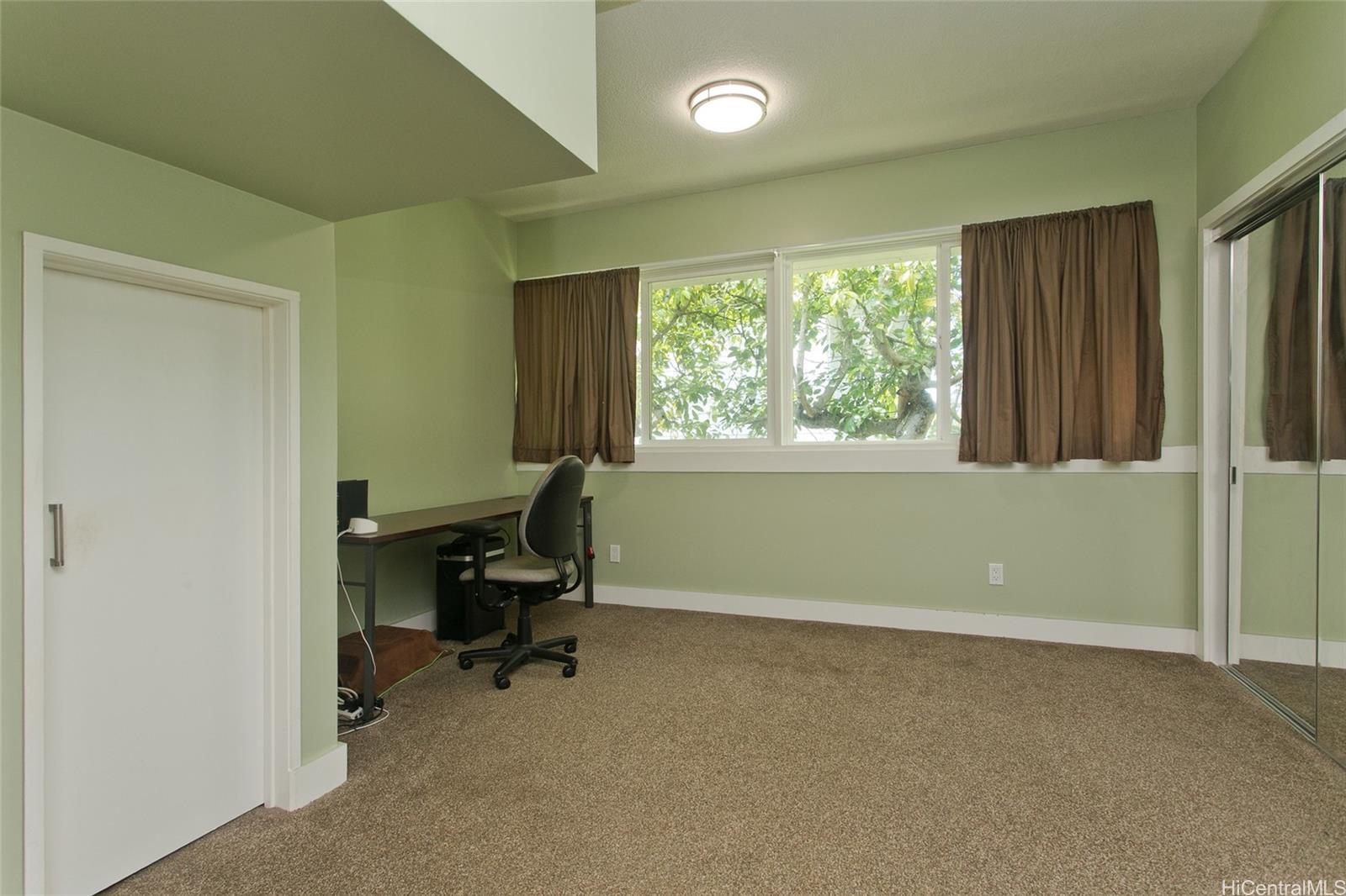 2742  Manoa Road Manoa Area, Honolulu home - photo 9 of 25