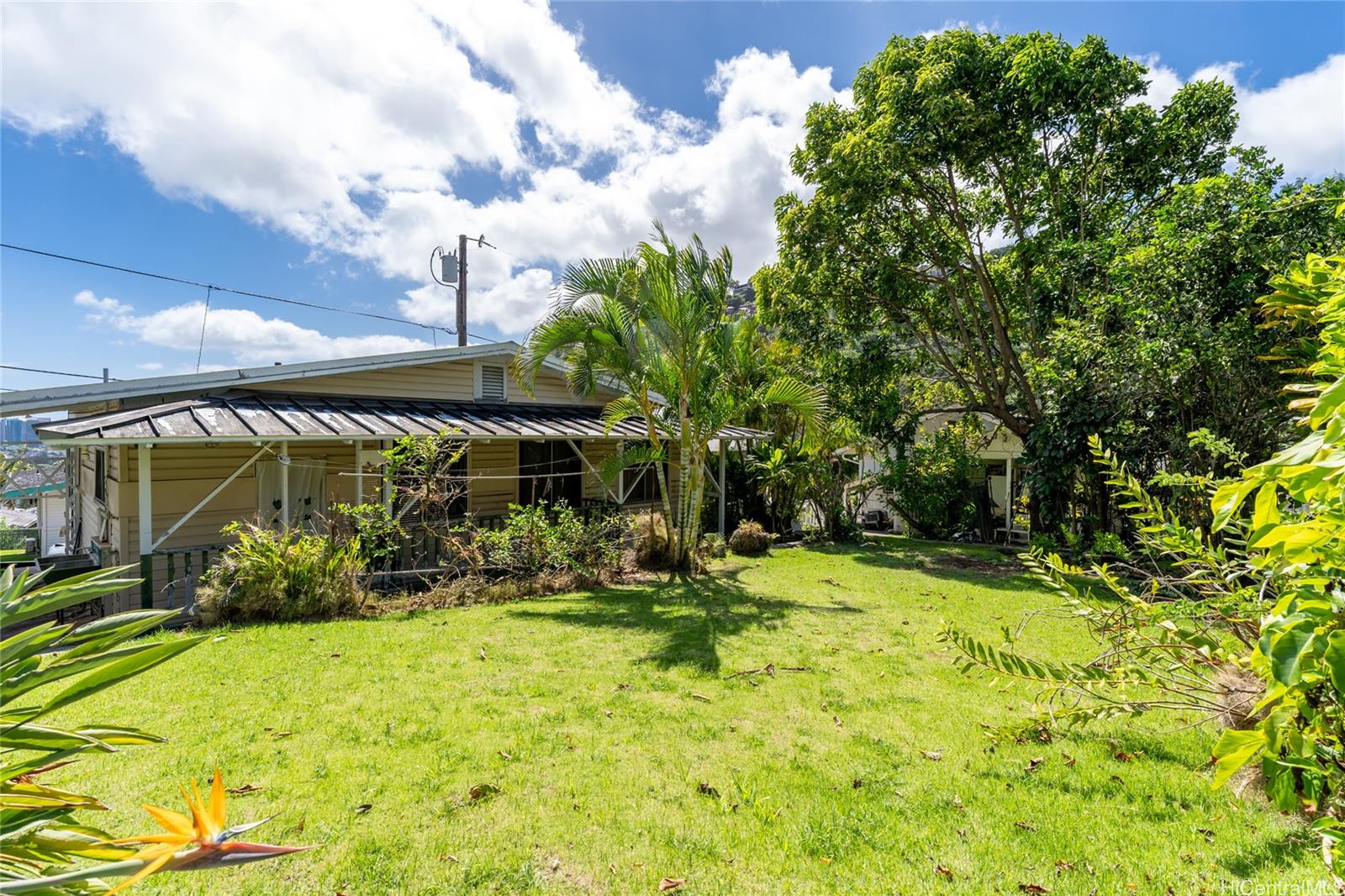 2745  Booth Road Pauoa Valley, Honolulu home - photo 10 of 12