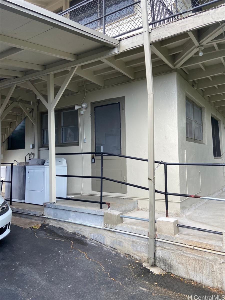 2746 Rooke Ave Honolulu - Rental - photo 2 of 9