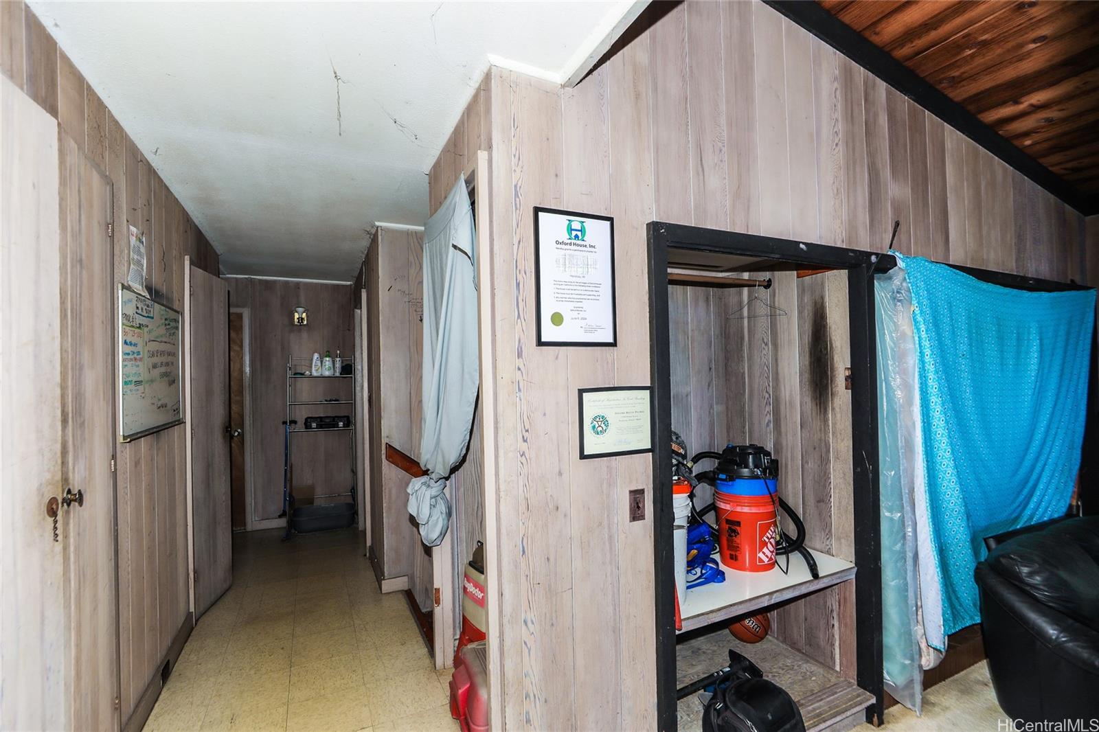 2749  Piliwai St Kalihi Valley, Honolulu home - photo 10 of 18