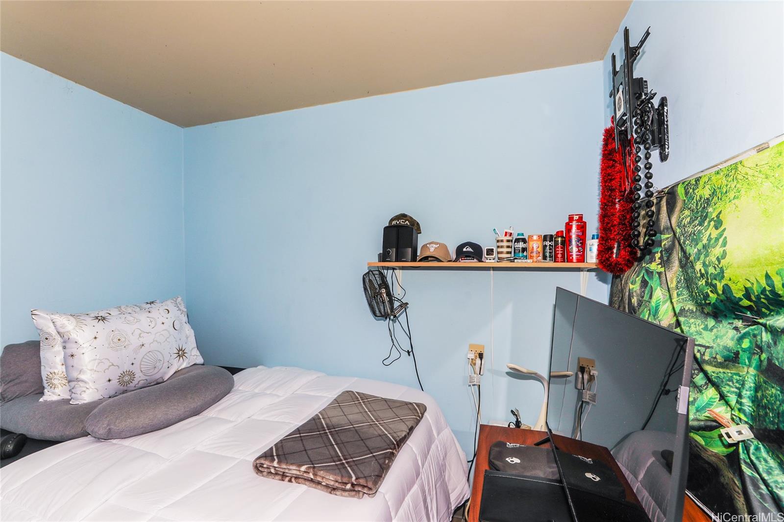 2749  Piliwai Street Kalihi Valley, Honolulu home - photo 11 of 19