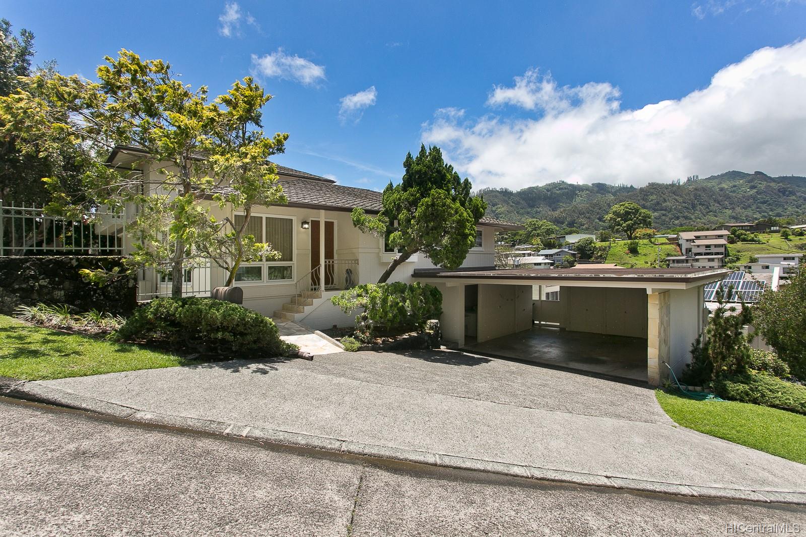 275 Polohiwa Place , Honolulu, Hi 96817 home Dowsett Honolulu