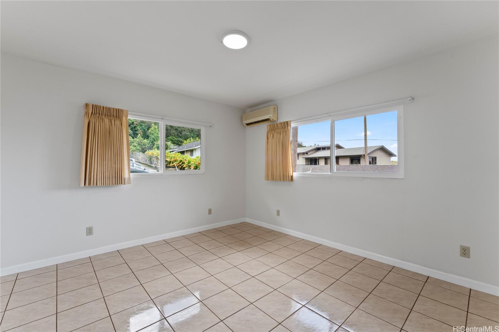 2751  Booth Road Pauoa Valley, Honolulu home - photo 11 of 18
