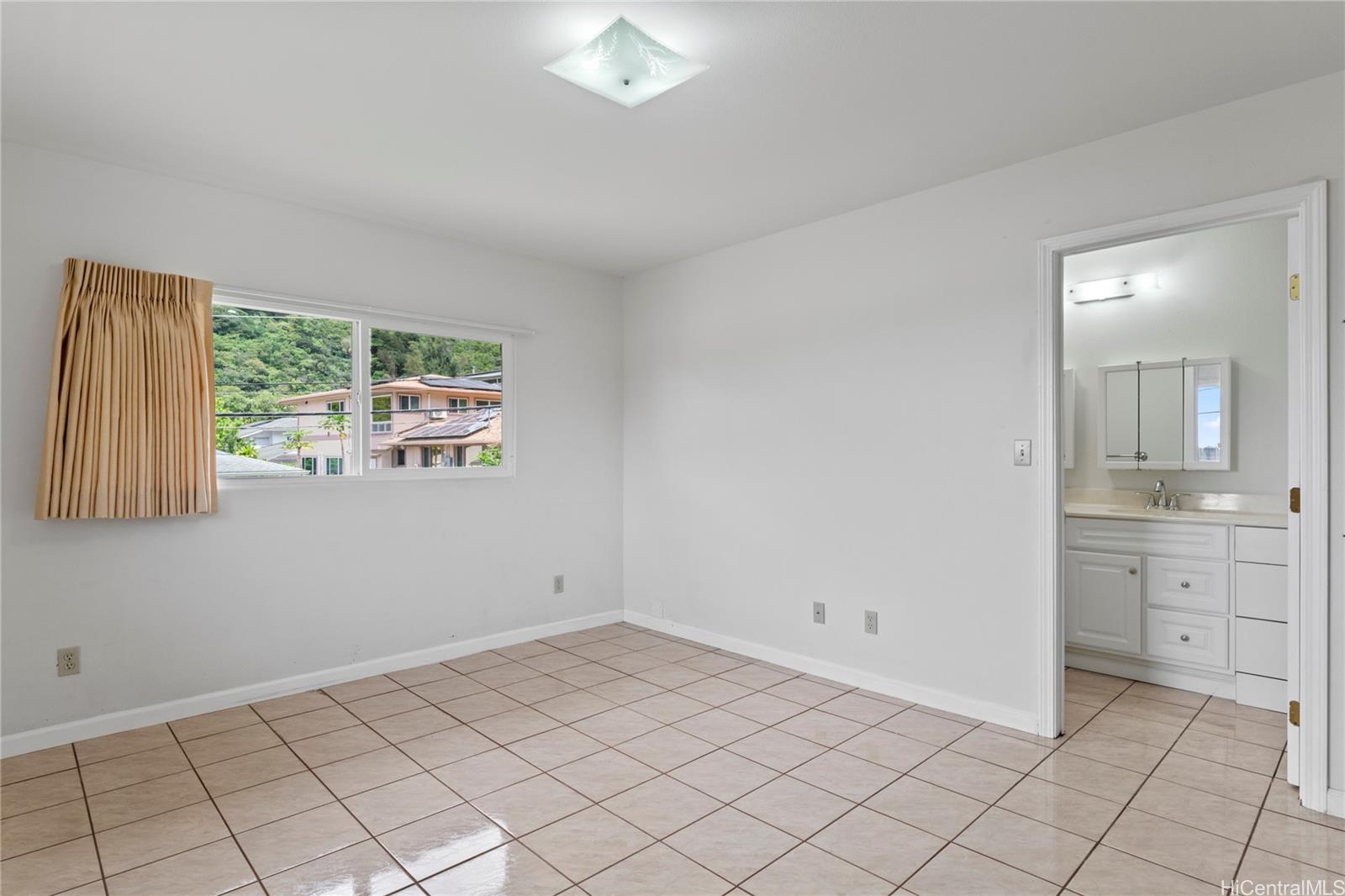 2751  Booth Road Pauoa Valley, Honolulu home - photo 12 of 18