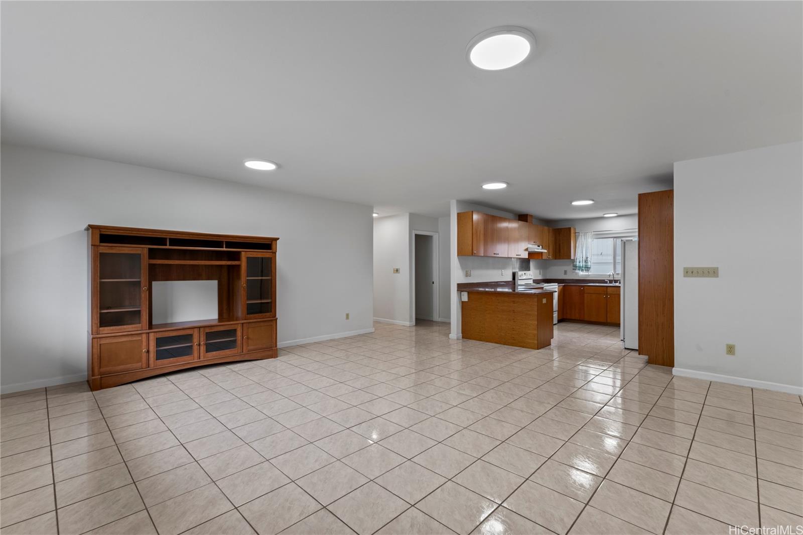 2751  Booth Road Pauoa Valley, Honolulu home - photo 3 of 18