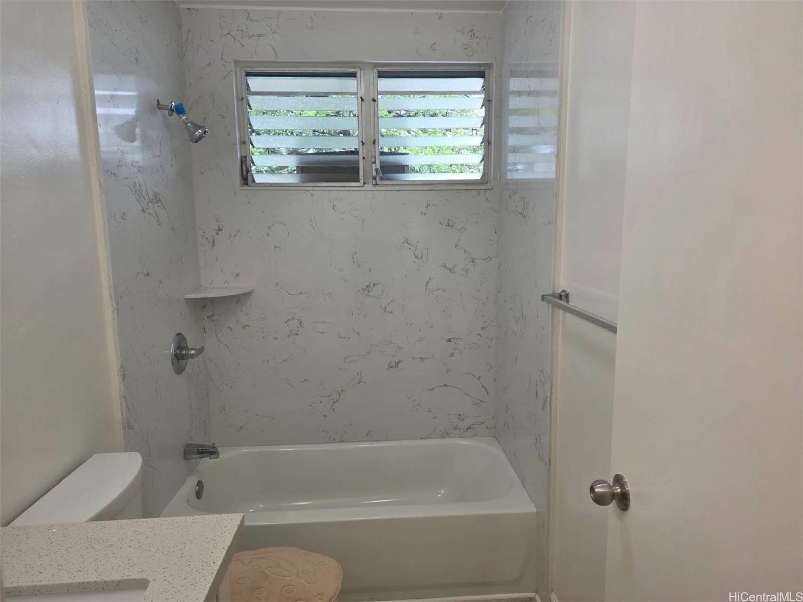 Moiliili Gardens condo # I308, Honolulu, Hawaii - photo 17 of 19