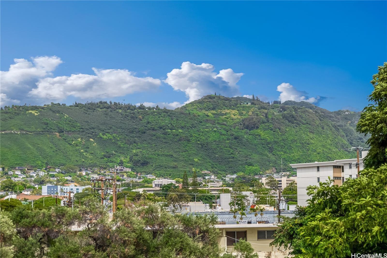 Moiliili Gardens condo # I308, Honolulu, Hawaii - photo 19 of 19