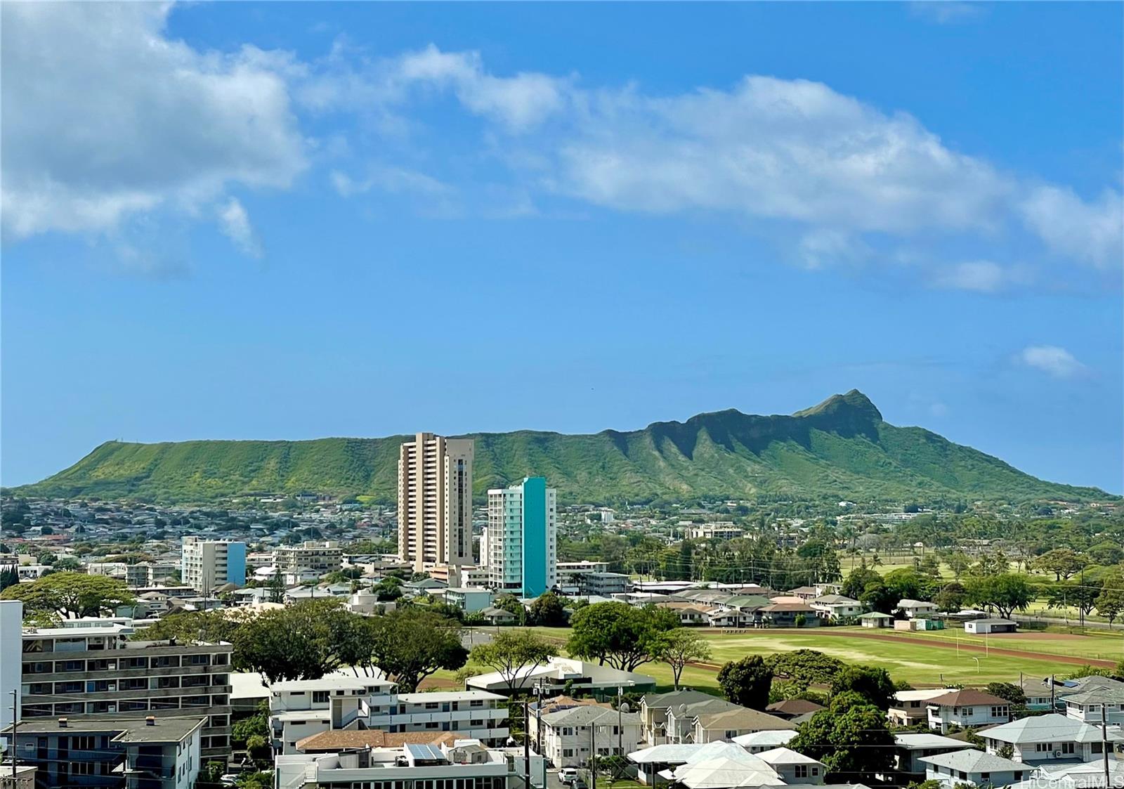 Rainbow Place condo # 1405, Honolulu, Hawaii - photo 2 of 22