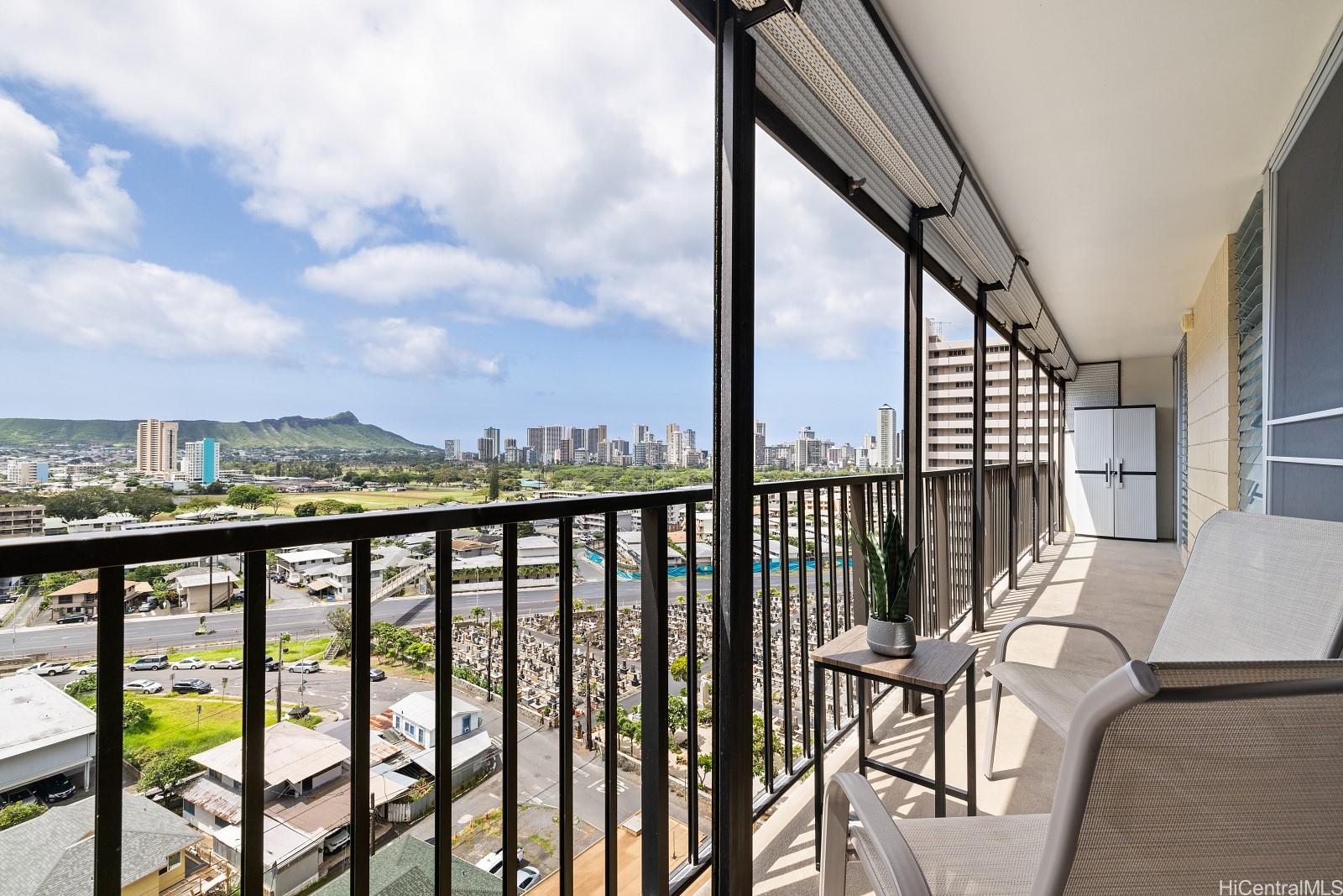 Rainbow Place condo # 1405, Honolulu, Hawaii - photo 17 of 22