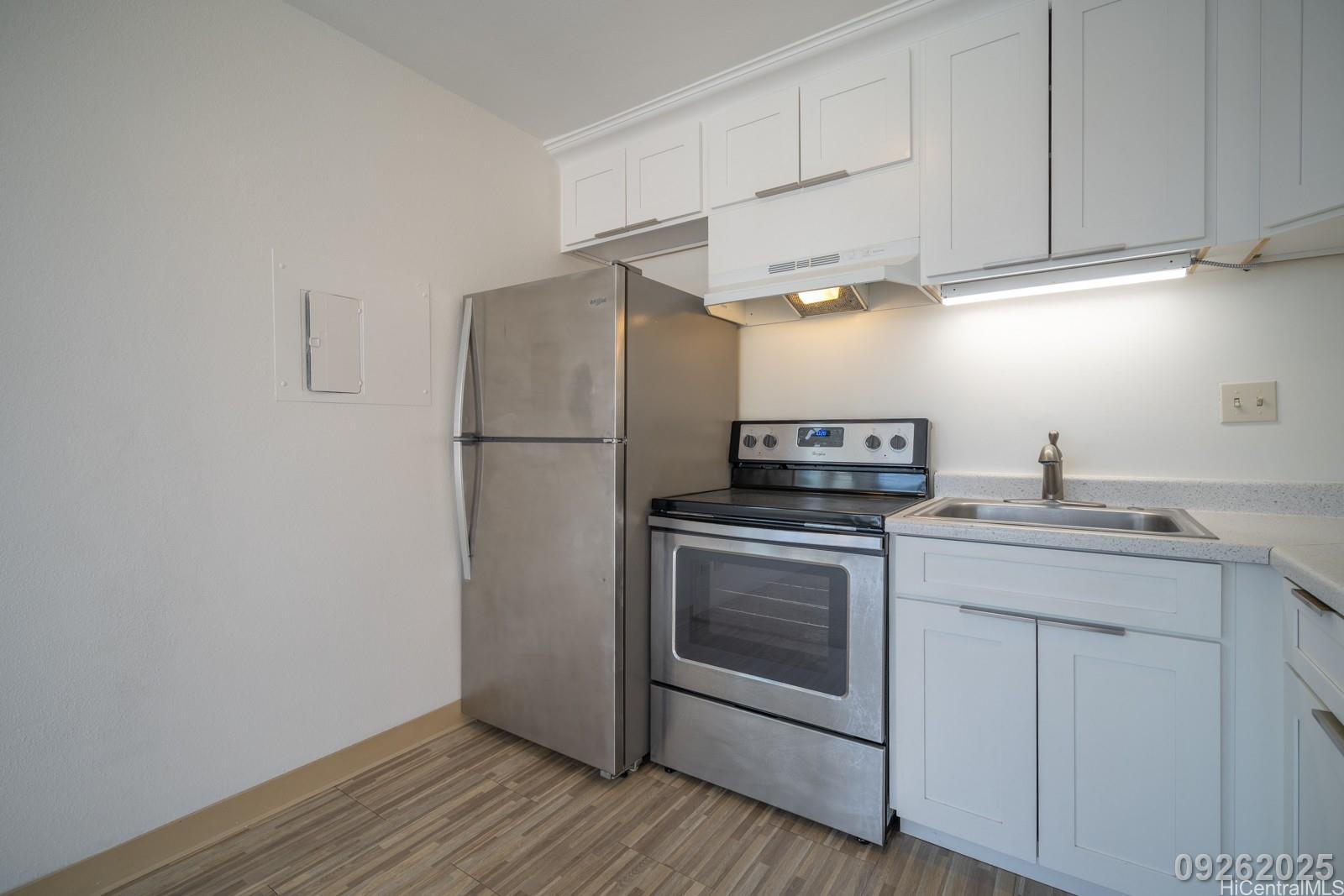 2754 Kuilei St Honolulu - Rental - photo 9 of 17