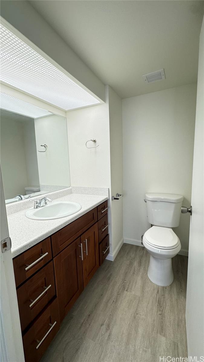 Rainbow Place condo # 2101, Honolulu, Hawaii - photo 8 of 11