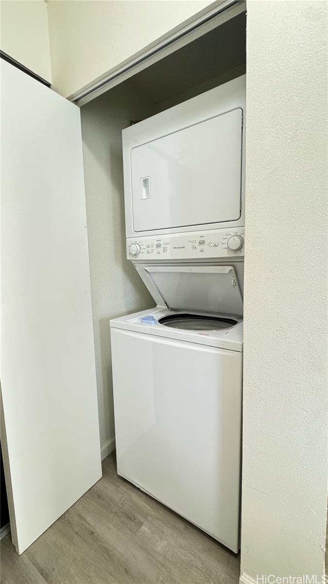 Rainbow Place condo # 2101, Honolulu, Hawaii - photo 10 of 11