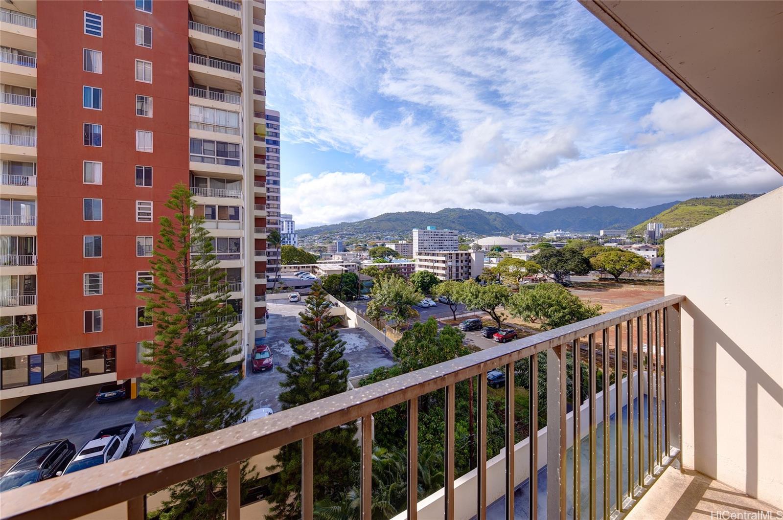 Rainbow Place condo # 702, Honolulu, Hawaii - photo 13 of 14