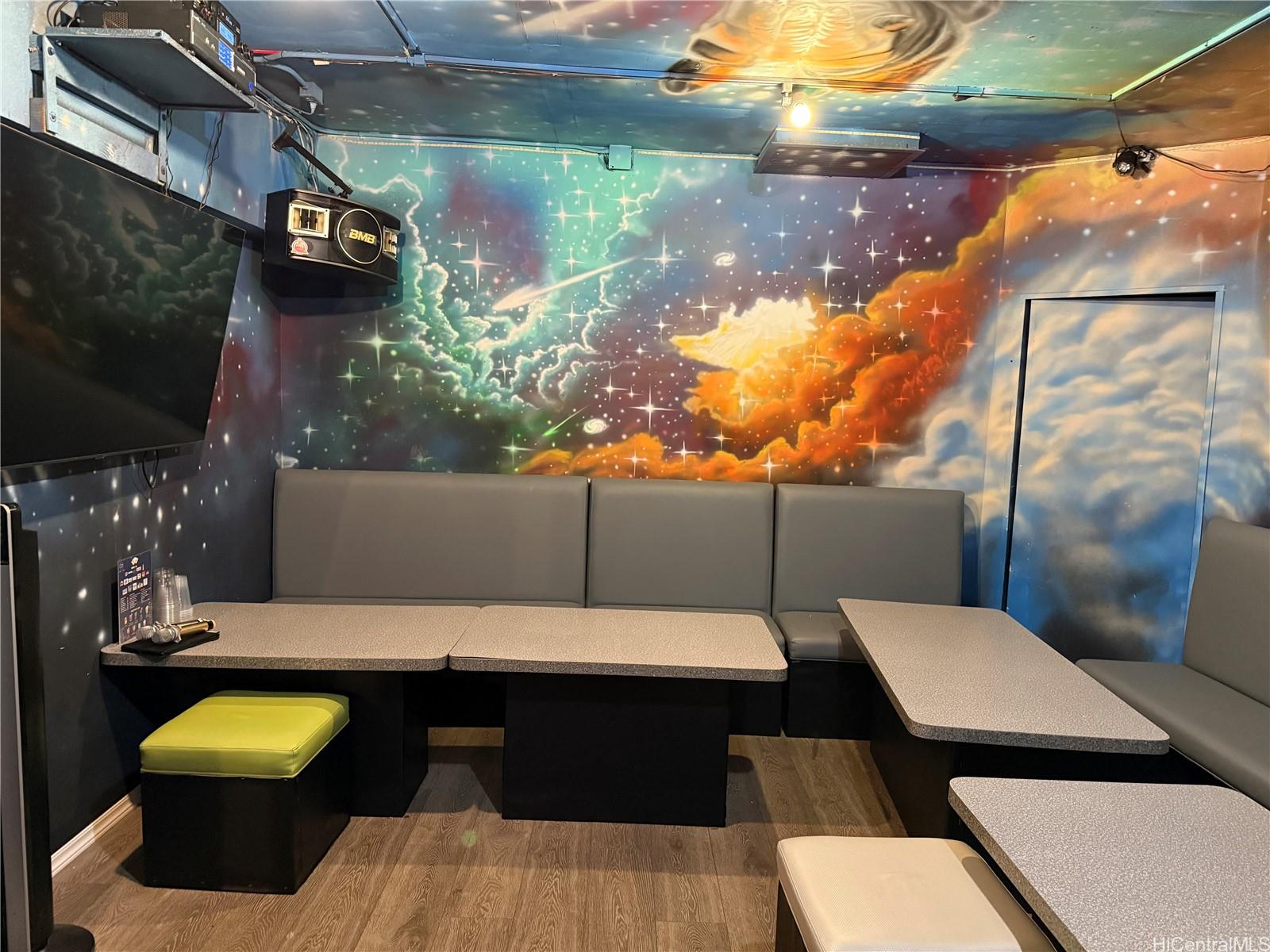 2756 Woodlawn Rd Manoa Area  - photo 10 of 16