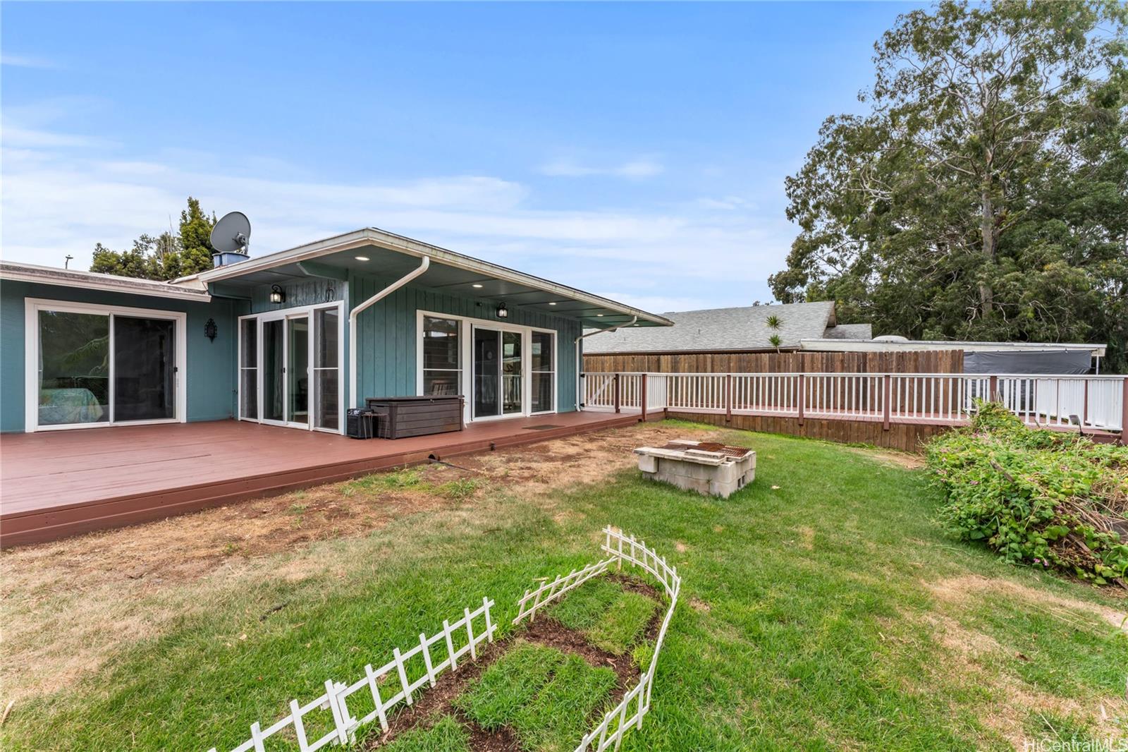 276  Kaliponi Street Wahiawa Area, Central home - photo 10 of 25