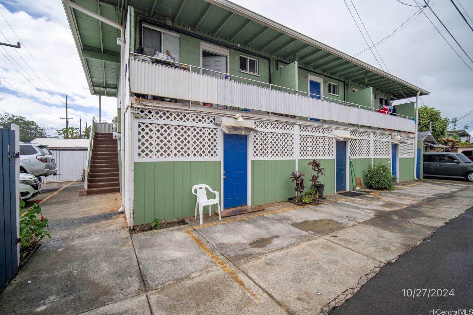 276 Olive Ave Wahiawa - Rental - photo 3 of 16