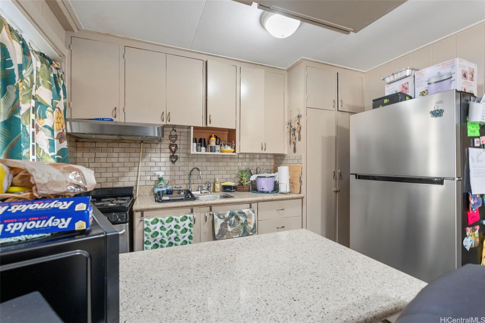 2765 Kapiolani condo # 107, Honolulu, Hawaii - photo 4 of 13