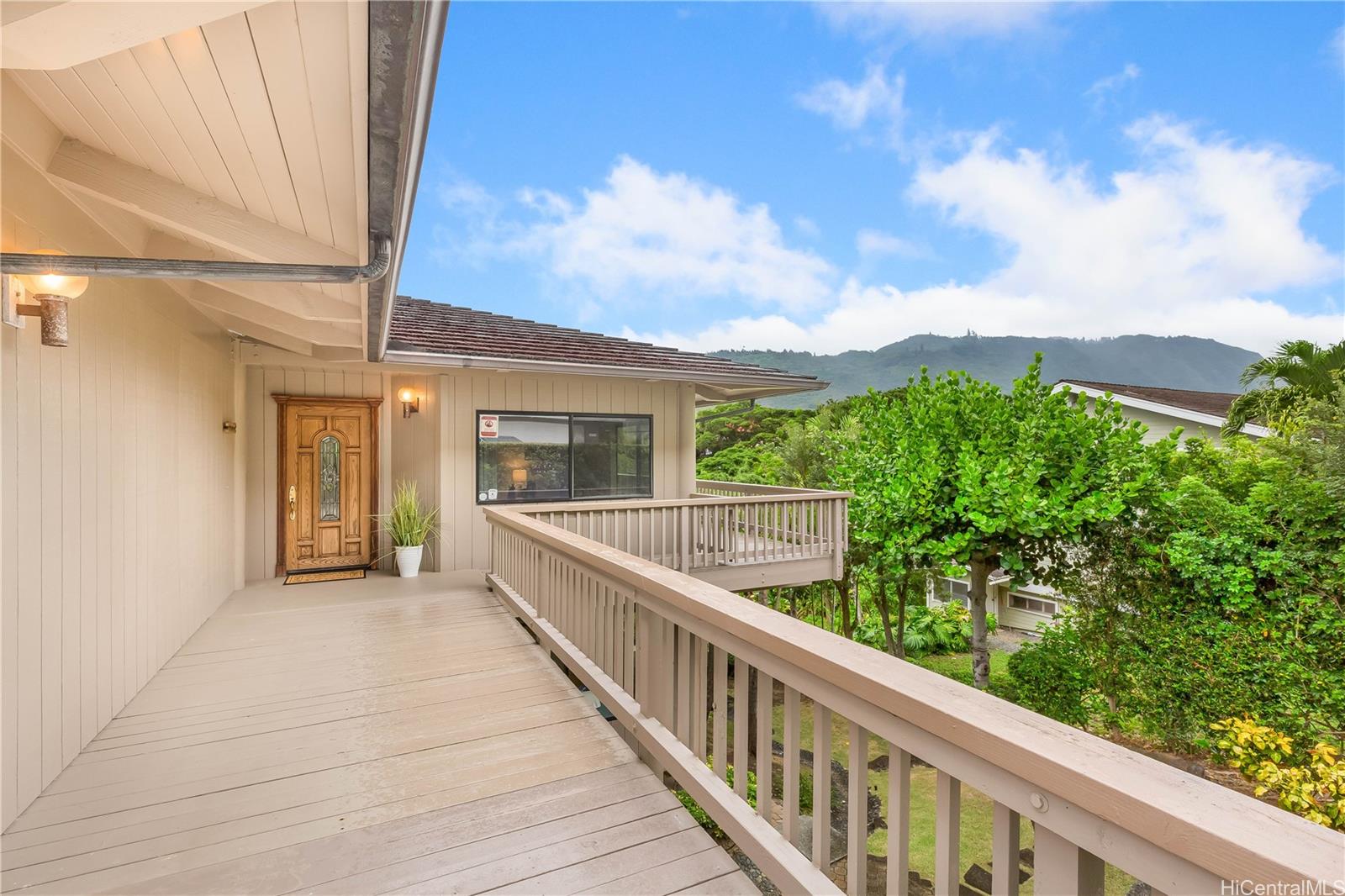 2772  Kalawao Street Manoa Area, Honolulu home - photo 2 of 25