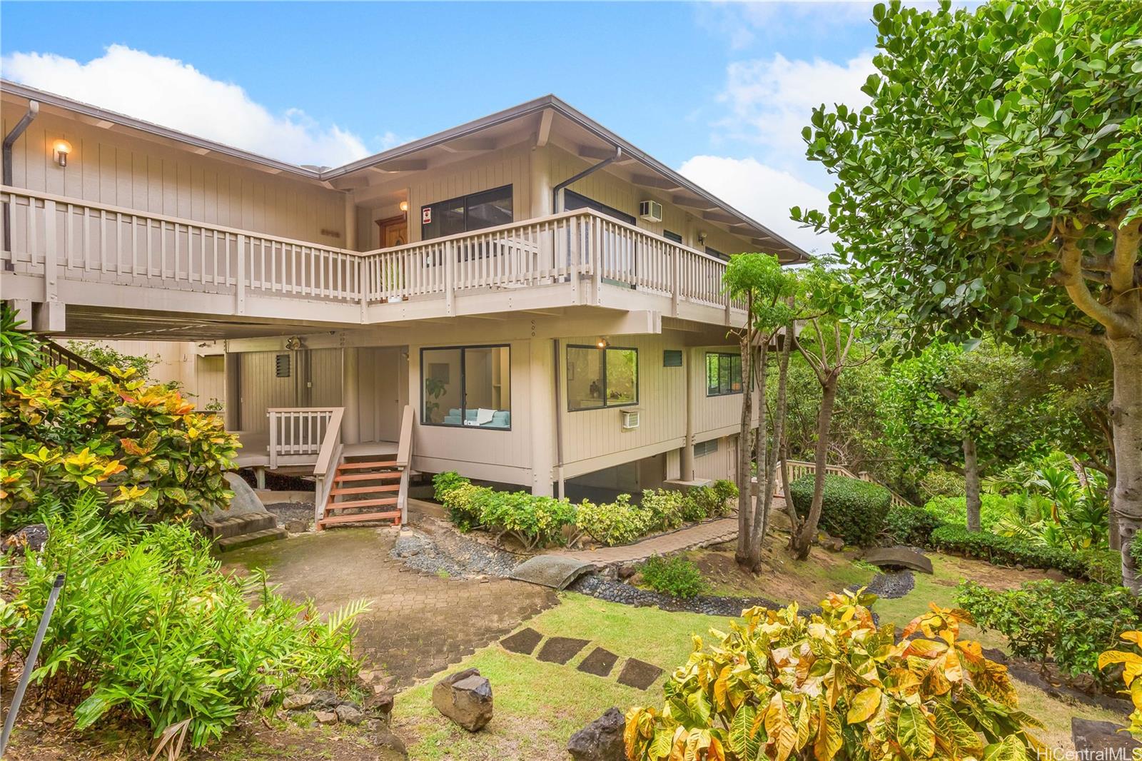 2772  Kalawao Street Manoa Area, Honolulu home - photo 21 of 25