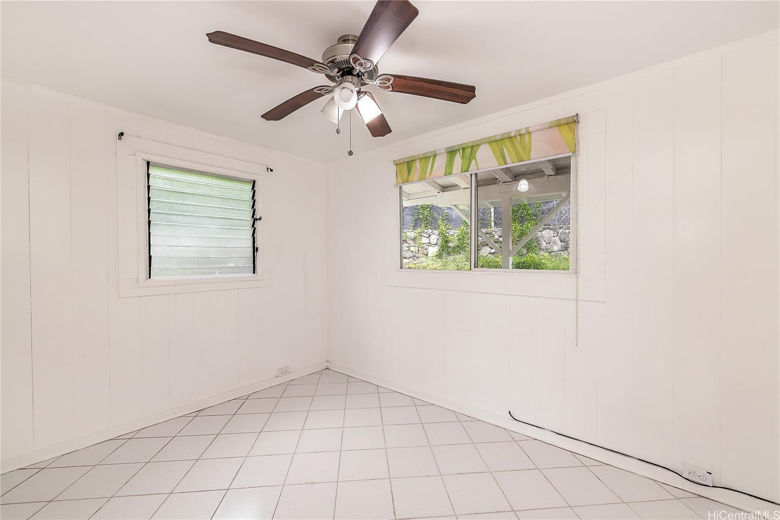 2777  Kalihi Street Kalihi Valley, Honolulu home - photo 13 of 24