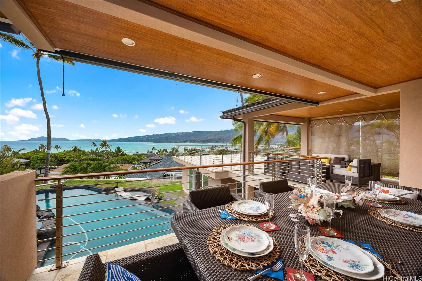 278  Makaweli Place Triangle, Hawaii Kai home - photo 3 of 24