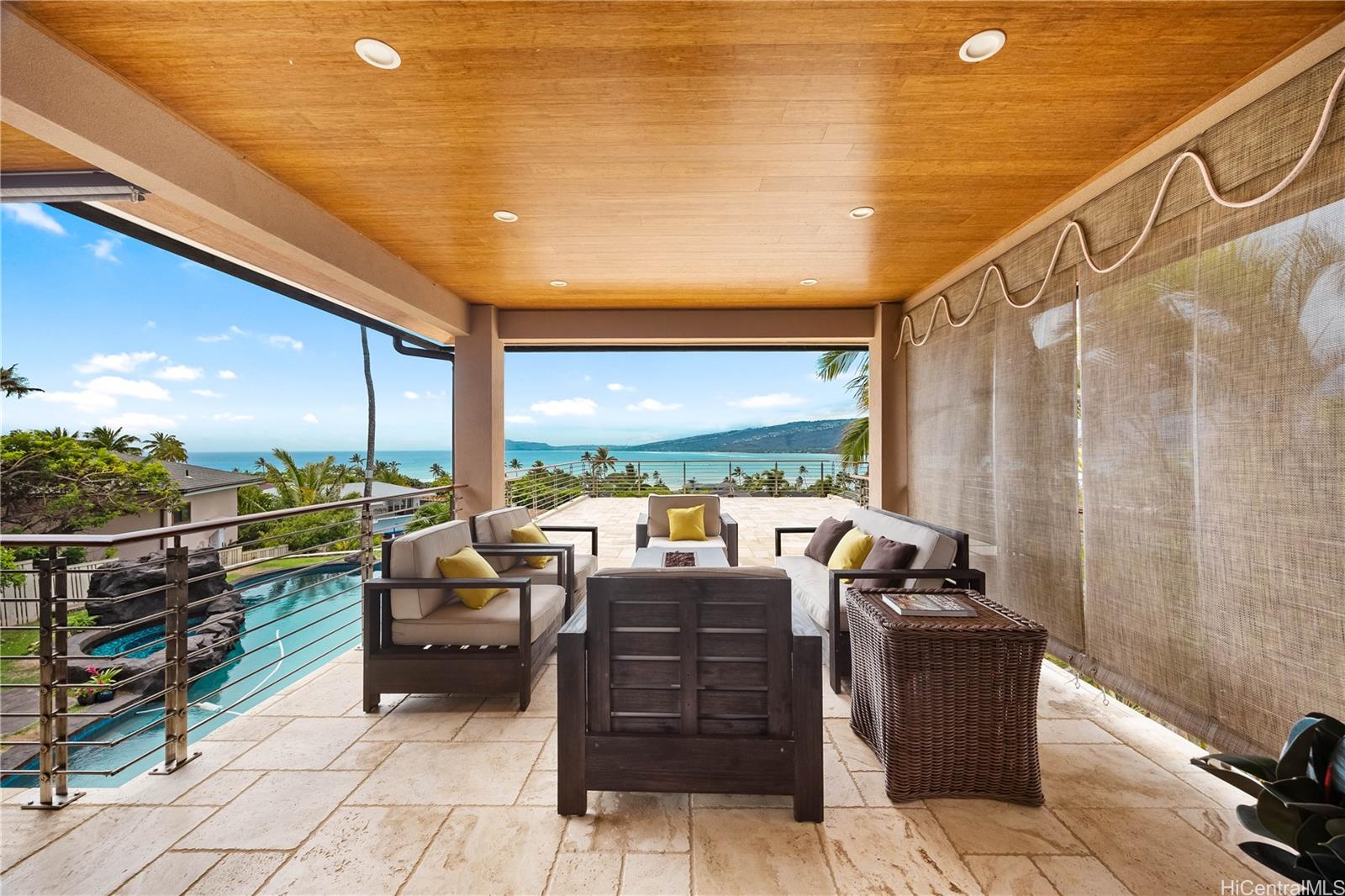 278  Makaweli Place Triangle, Hawaii Kai home - photo 4 of 24