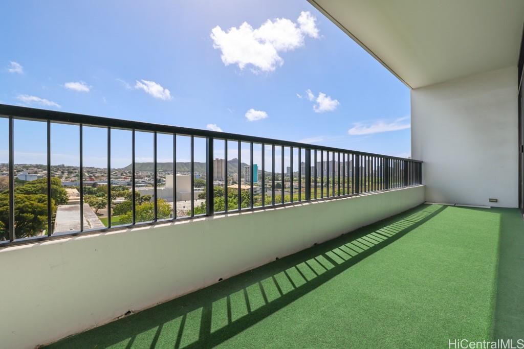 Kaimuki Parkside condo # 1002, Honolulu, Hawaii - photo 17 of 25
