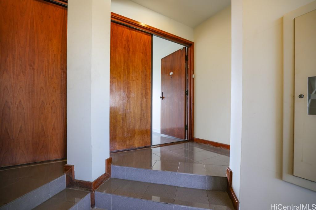 Kaimuki Parkside condo # 1002, Honolulu, Hawaii - photo 22 of 25