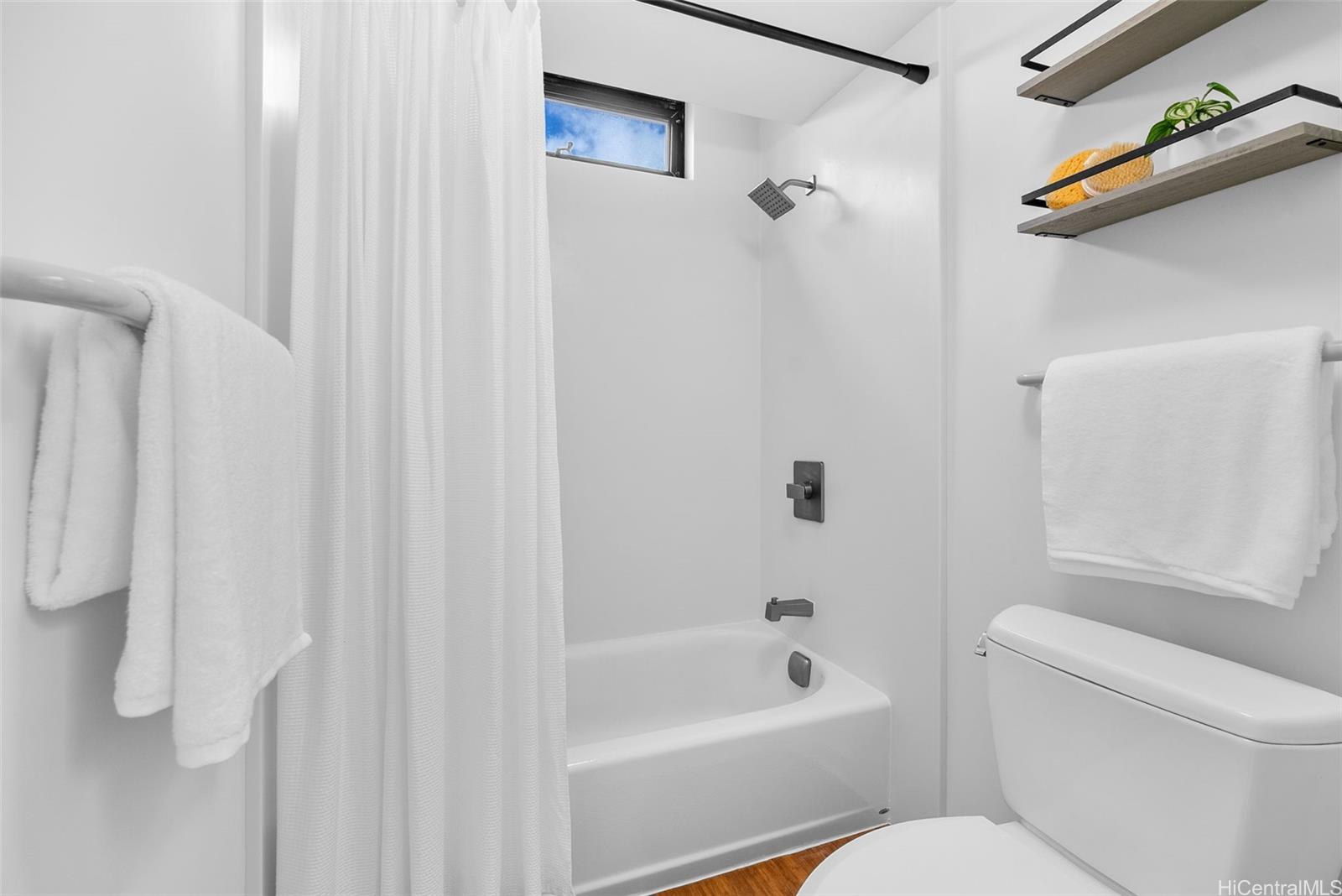 Kaimuki Parkside condo # 801, Honolulu, Hawaii - photo 18 of 24