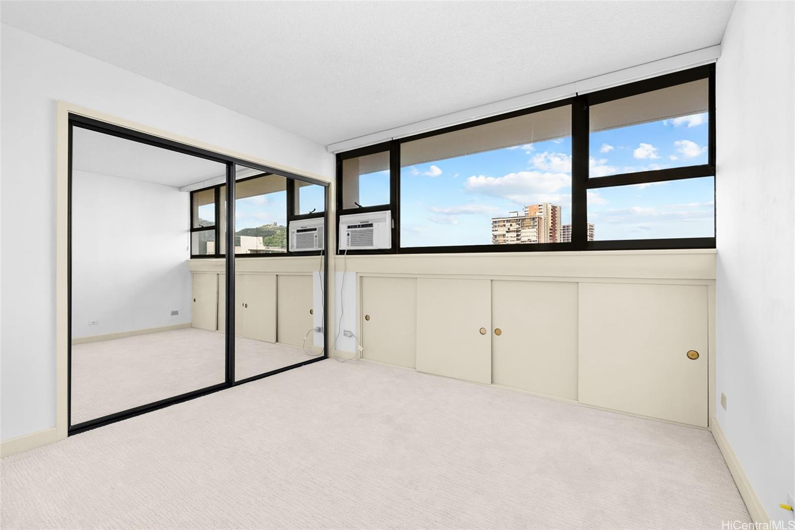 Kaimuki Parkside condo # 801, Honolulu, Hawaii - photo 20 of 24