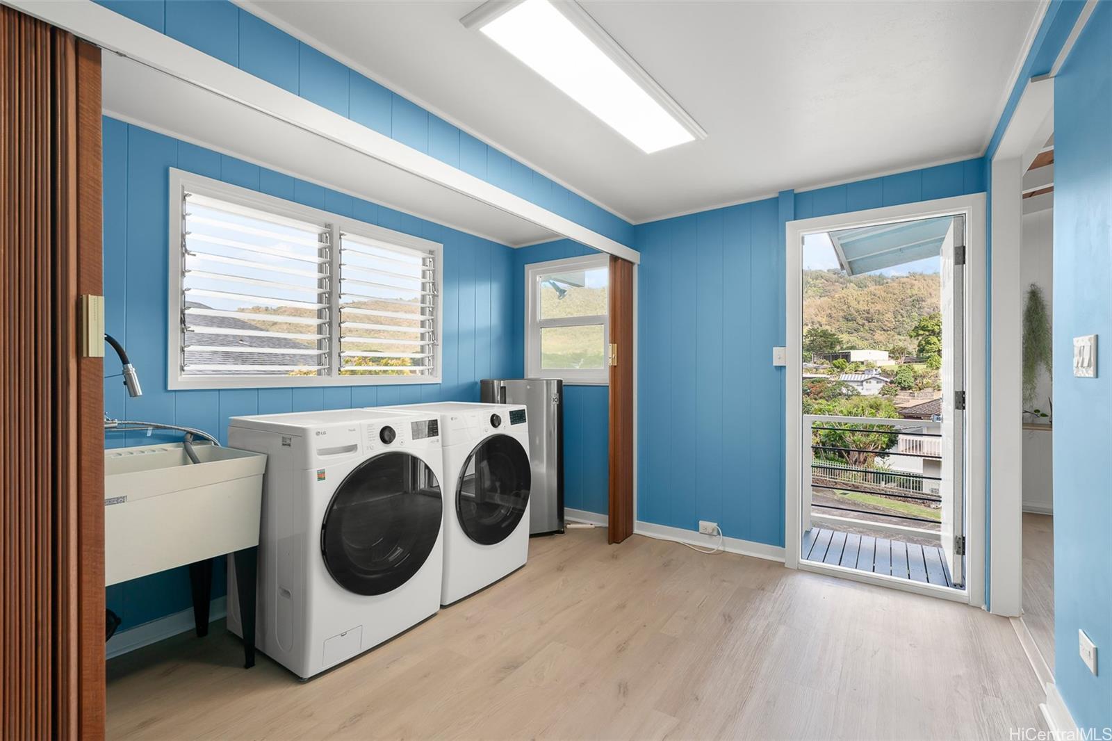 280  Polohiwa Place Dowsett, Honolulu home - photo 19 of 25