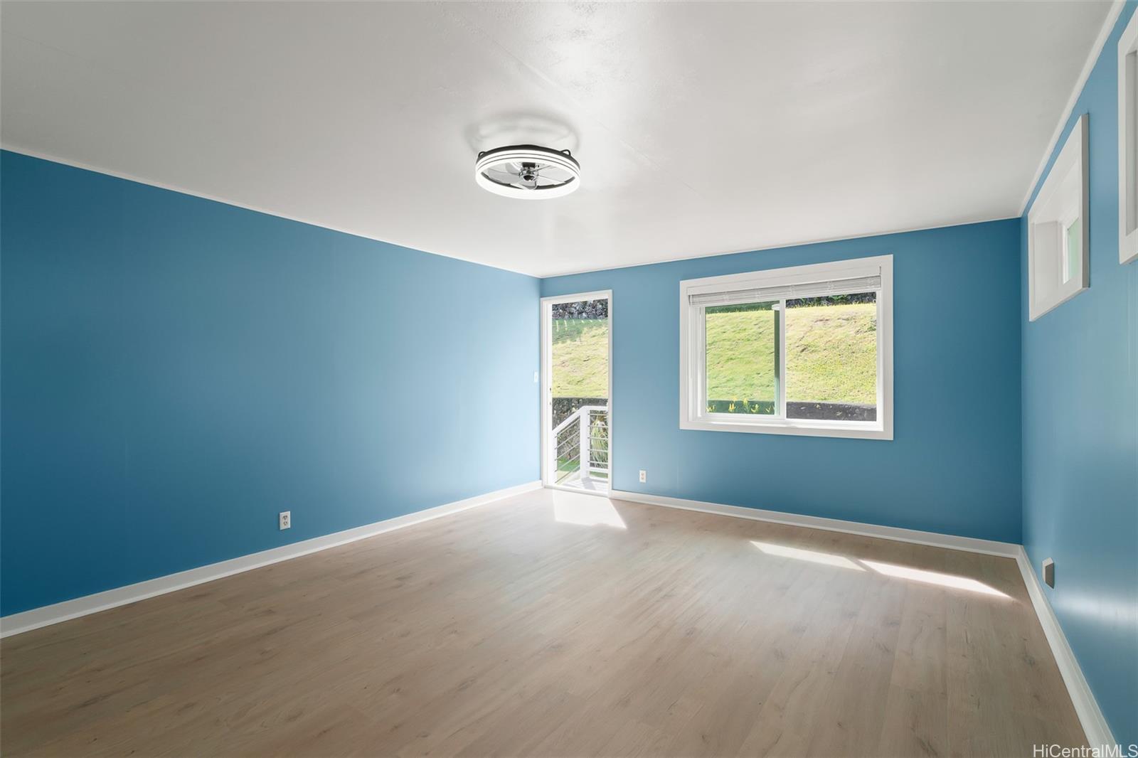 280  Polohiwa Place Dowsett, Honolulu home - photo 20 of 25