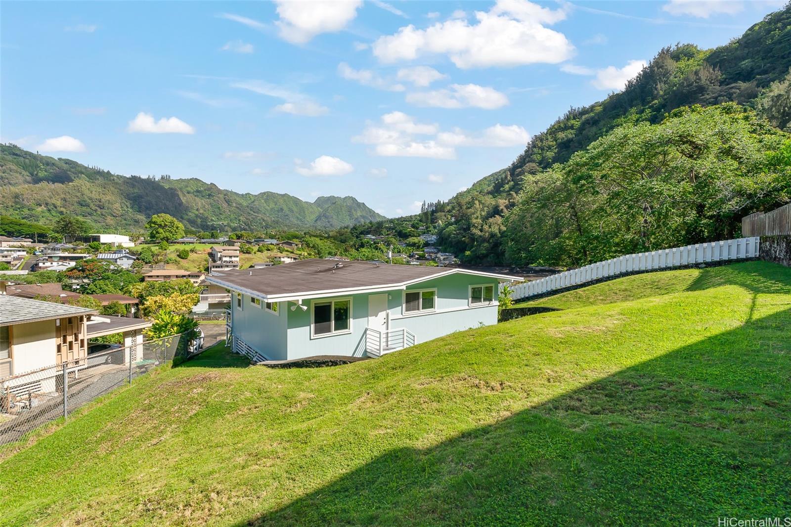 280  Polohiwa Place Dowsett, Honolulu home - photo 22 of 25