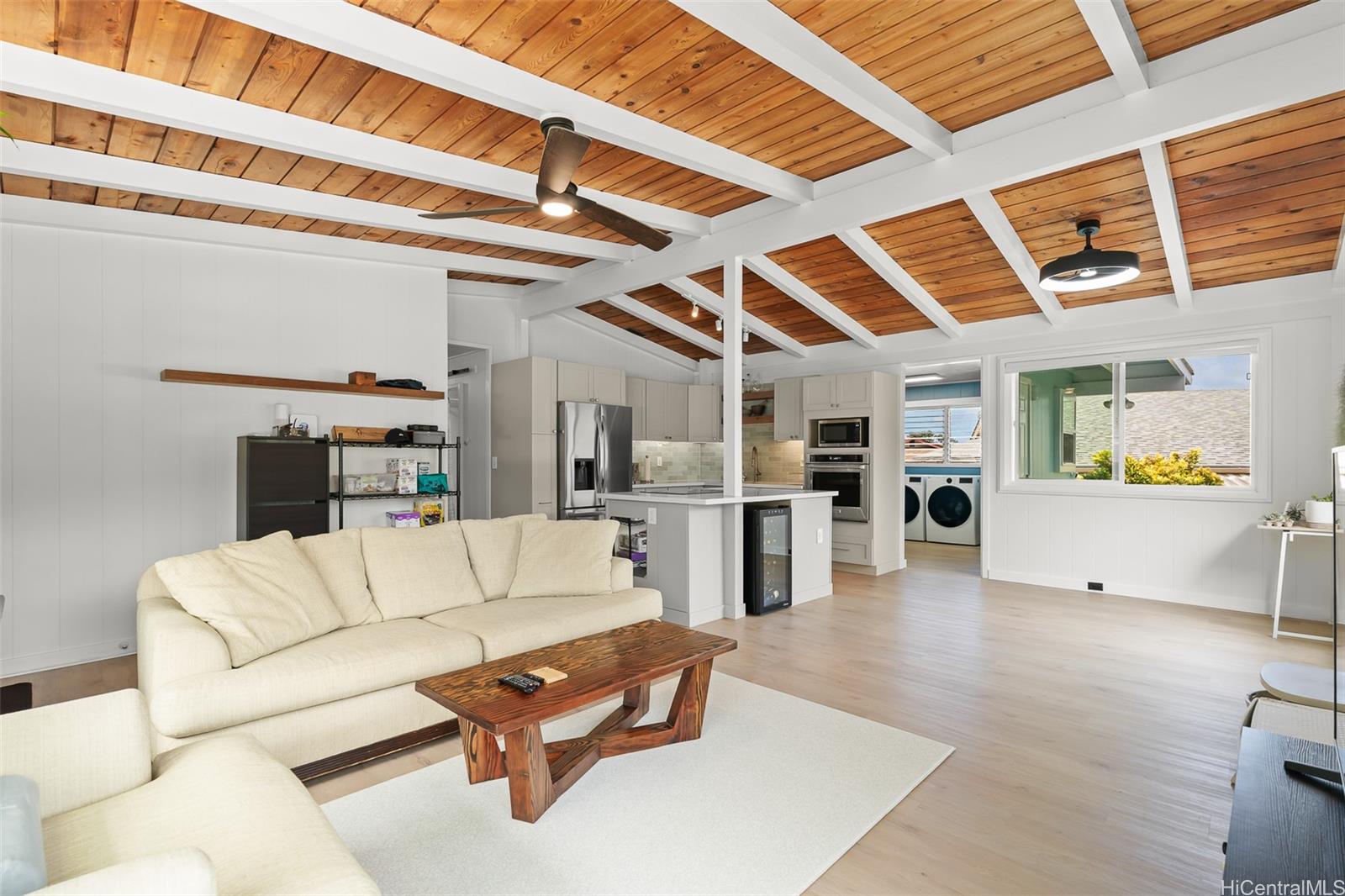 280  Polohiwa Place Dowsett, Honolulu home - photo 10 of 25