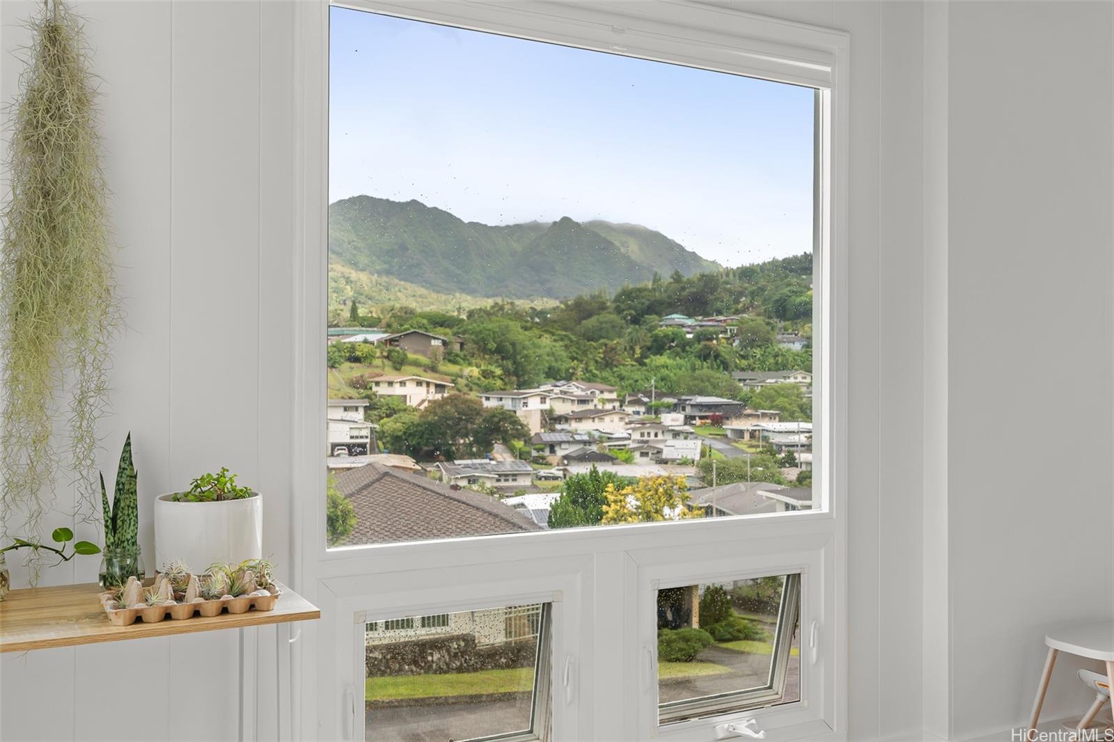 280  Polohiwa Place Dowsett, Honolulu home - photo 10 of 25